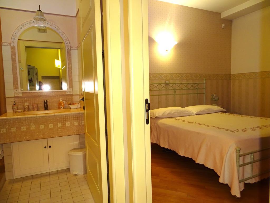 Villa Gioia Rooms Монтегранаро Номер фото