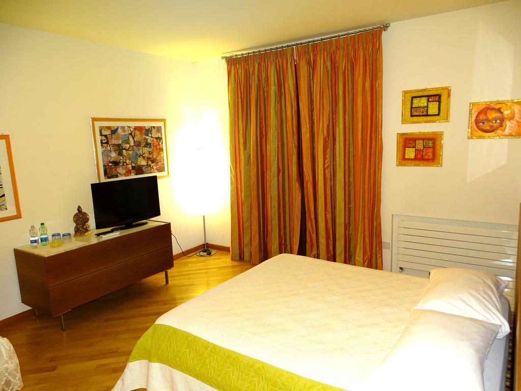 Villa Gioia Rooms Монтегранаро Екстер'єр фото