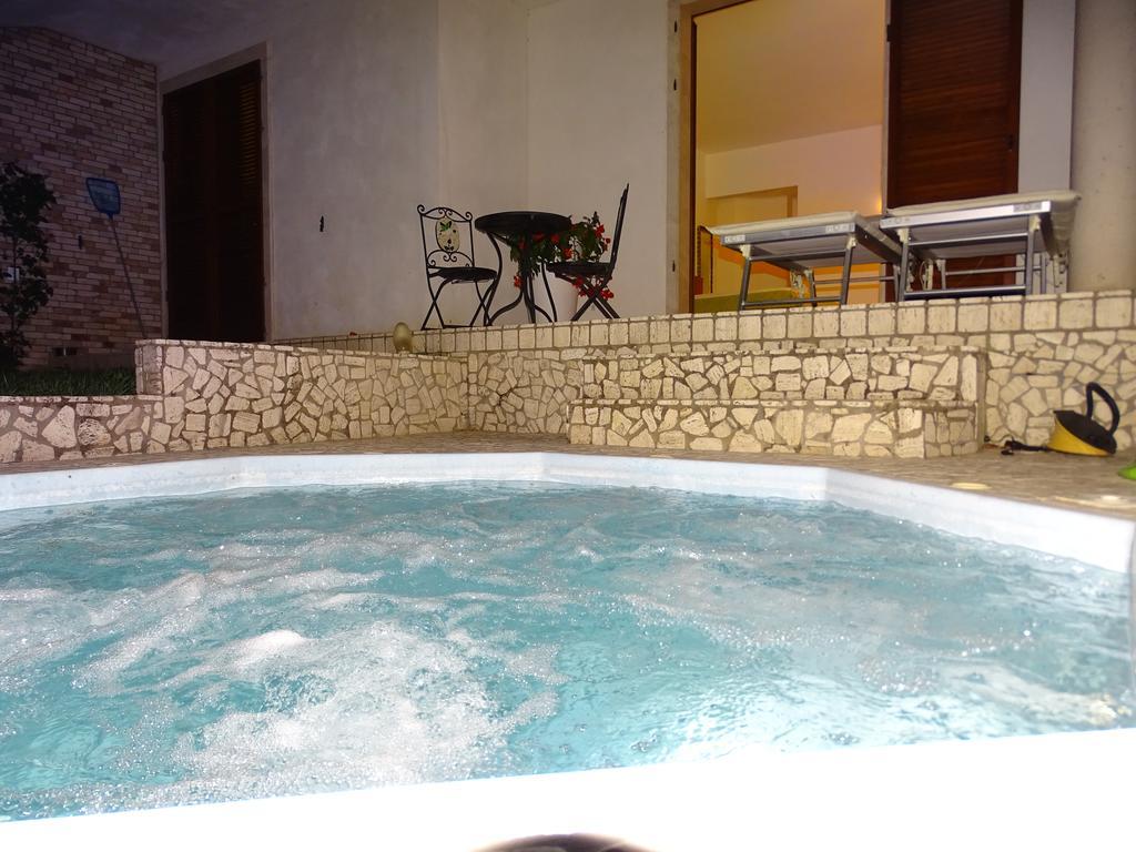 Villa Gioia Rooms Монтегранаро Екстер'єр фото